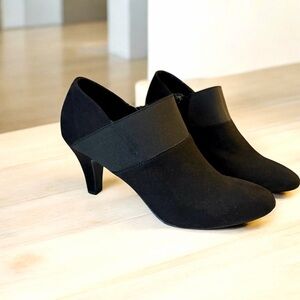 Karen Scott Black Women's Heels